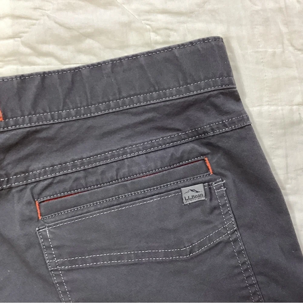Mens LL‎ Bean Traverse Crag Belted Canvas Hiking Shorts Dark Gray 38.